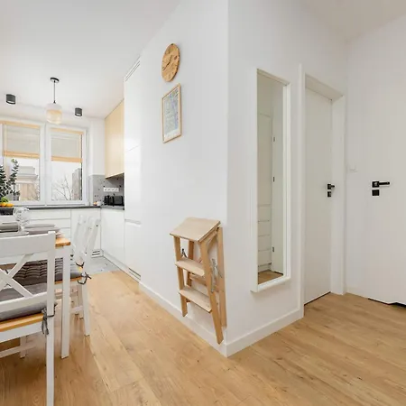 Appartement Ogrodowa Cozy Near Mirowska Hall Warsaw's Wola By Renters Varsovie