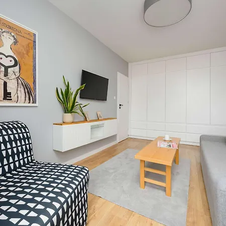 Appartement Ogrodowa Cozy Near Mirowska Hall Warsaw's Wola By Renters Varsovie