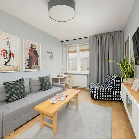 Ogrodowa Cozy Near Mirowska Hall Warsaw's Wola By Renters ורשה